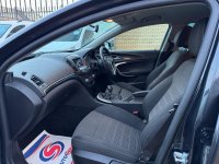 VAUXHALL INSIGNIA
