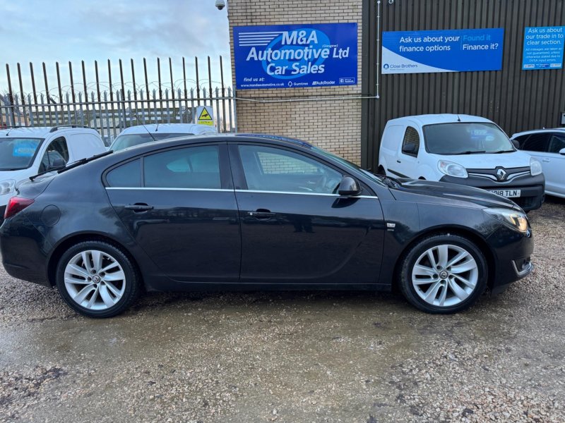 VAUXHALL INSIGNIA