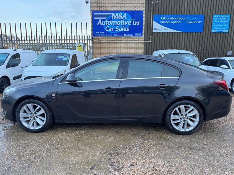 VAUXHALL INSIGNIA