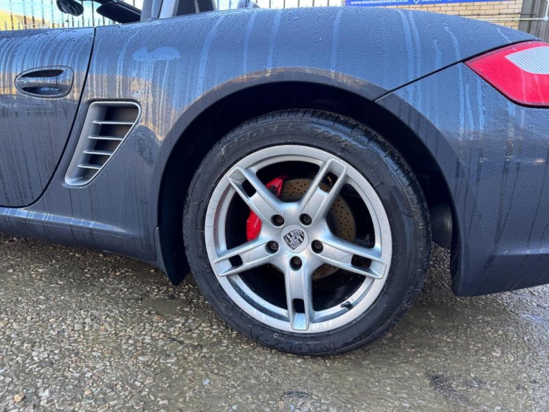 PORSCHE BOXSTER