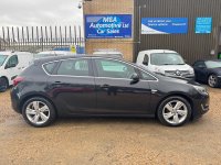 VAUXHALL ASTRA