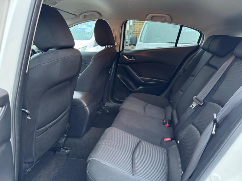 MAZDA MAZDA3