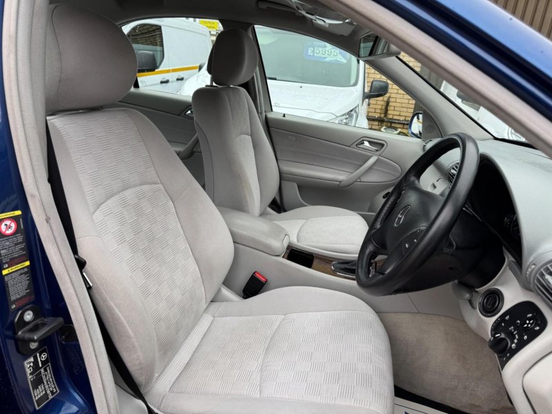 MERCEDES-BENZ C CLASS