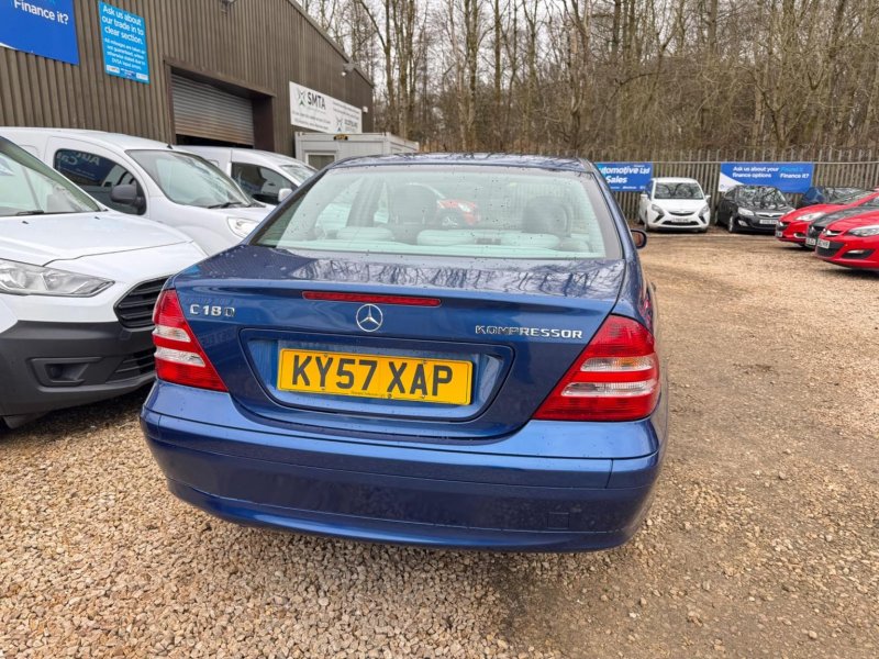 MERCEDES-BENZ C CLASS