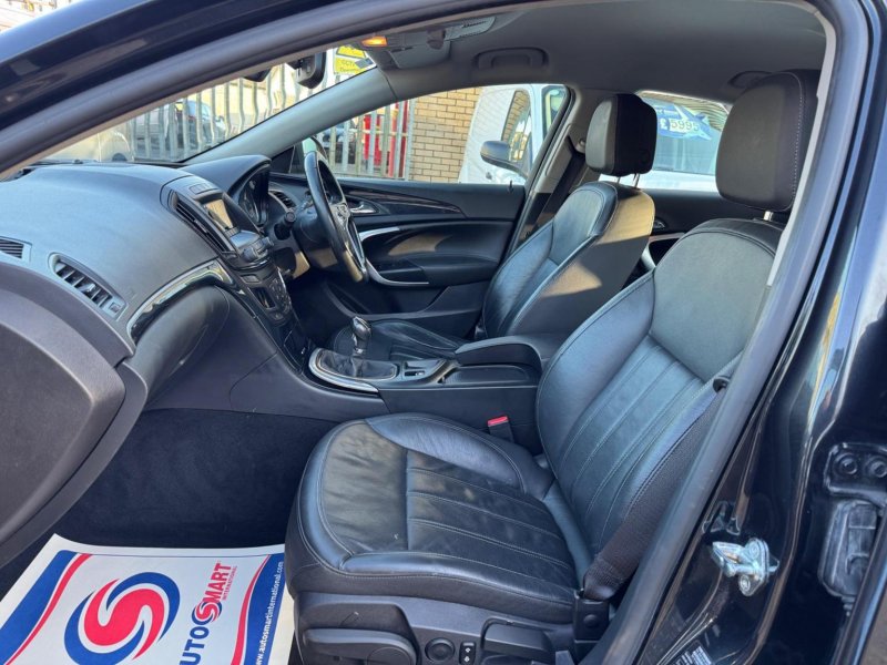 VAUXHALL INSIGNIA