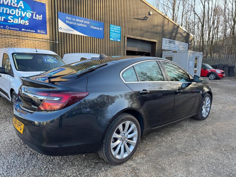 VAUXHALL INSIGNIA