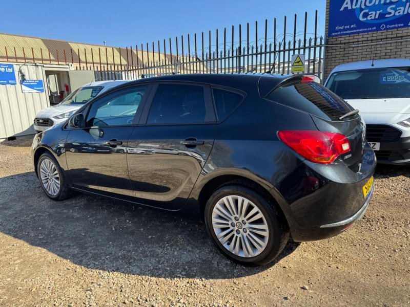 VAUXHALL ASTRA