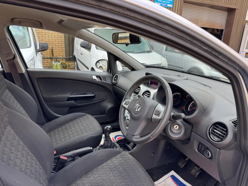 VAUXHALL CORSA