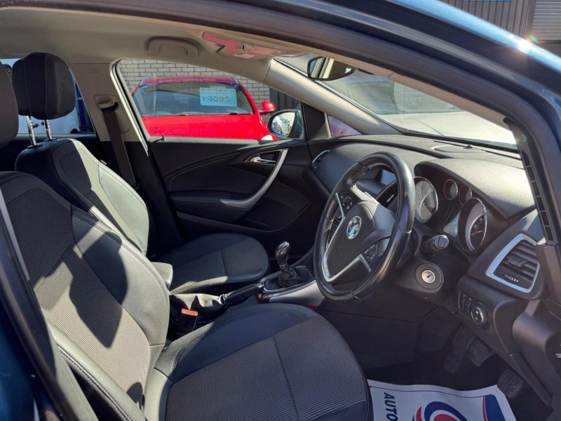 VAUXHALL ASTRA