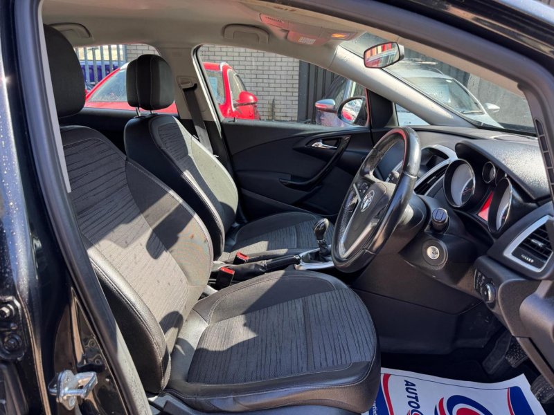 VAUXHALL ASTRA