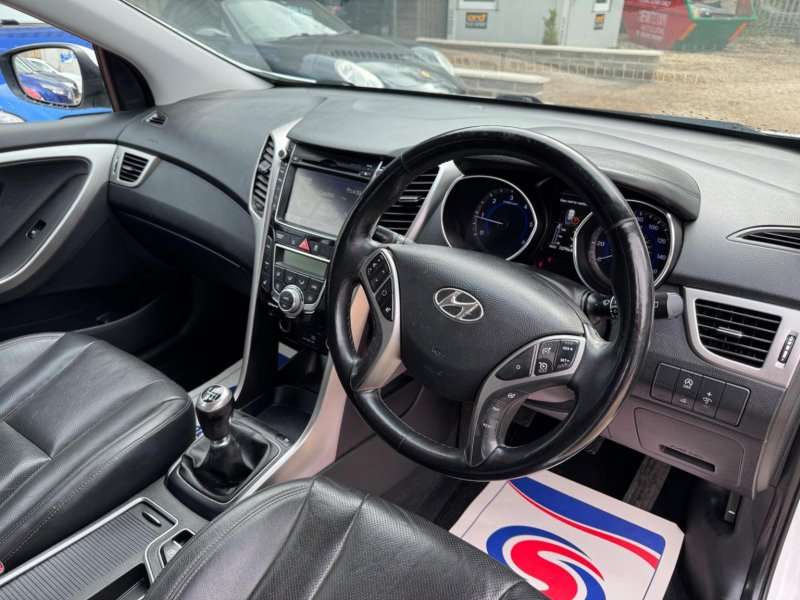 HYUNDAI I30