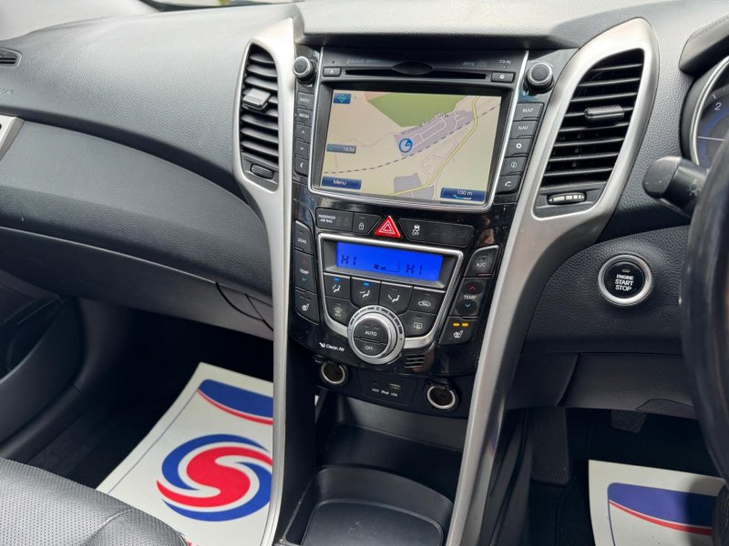 HYUNDAI I30