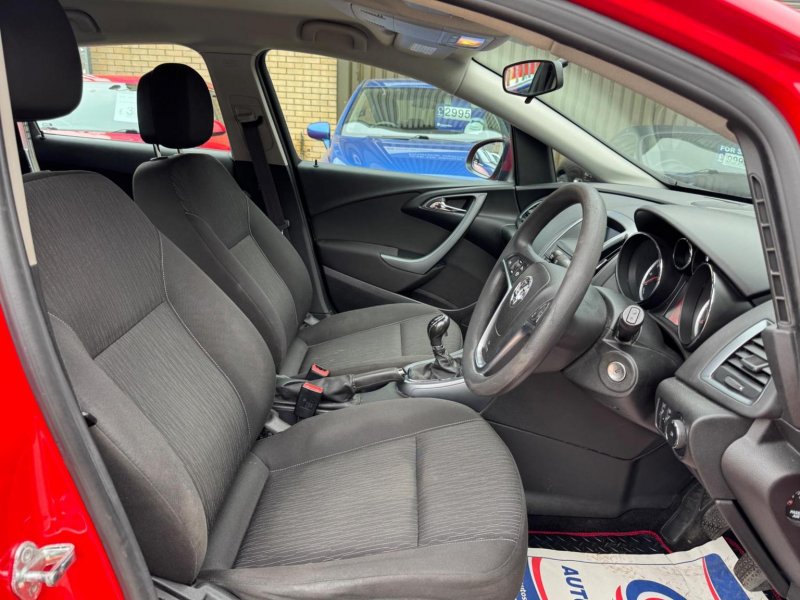 VAUXHALL ASTRA