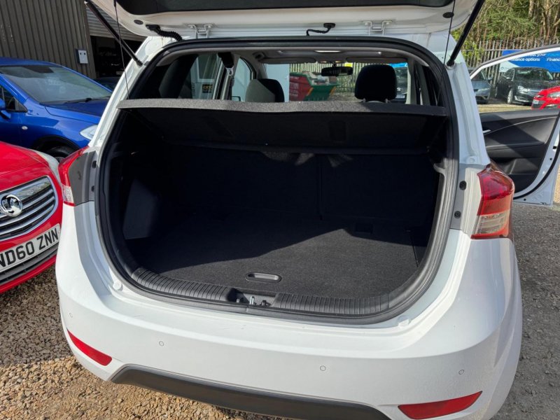 HYUNDAI IX20