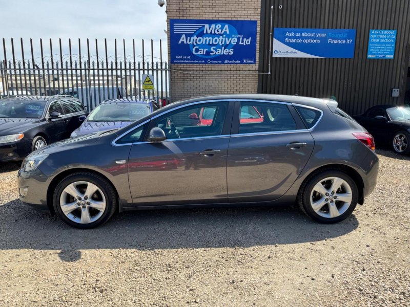 VAUXHALL ASTRA