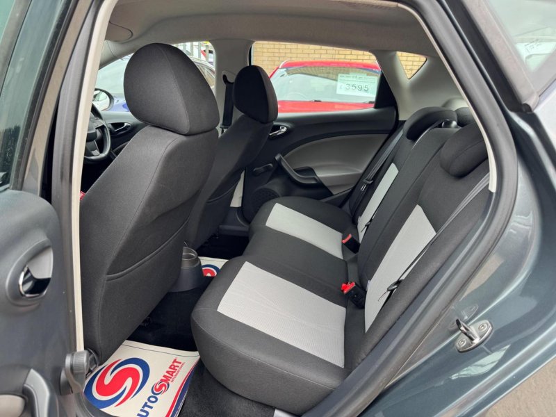 SEAT IBIZA