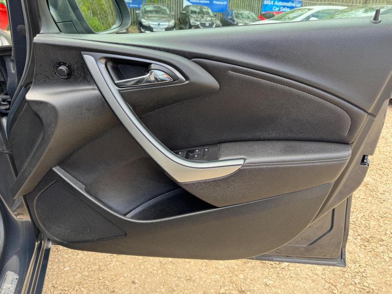 VAUXHALL ASTRA