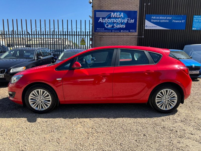 VAUXHALL ASTRA