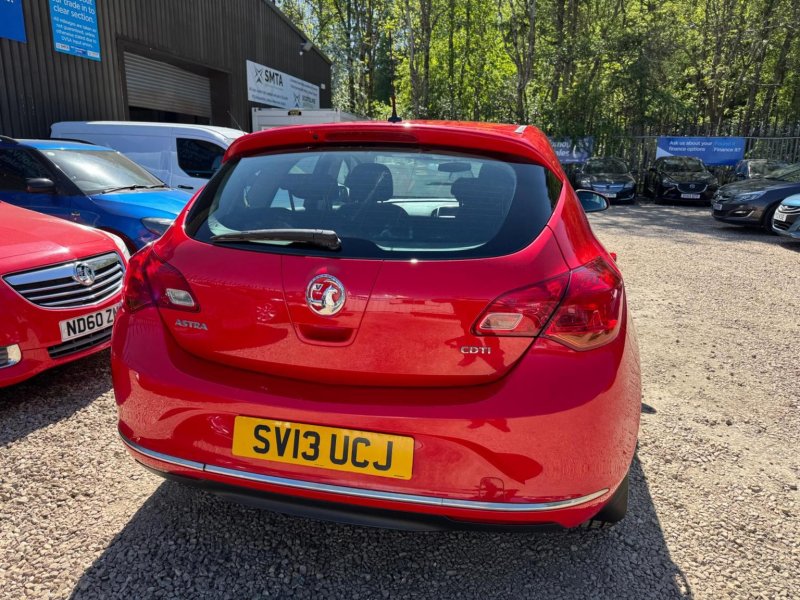 VAUXHALL ASTRA
