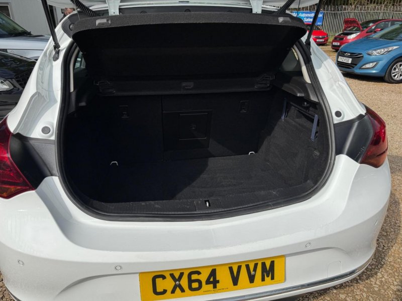 VAUXHALL ASTRA