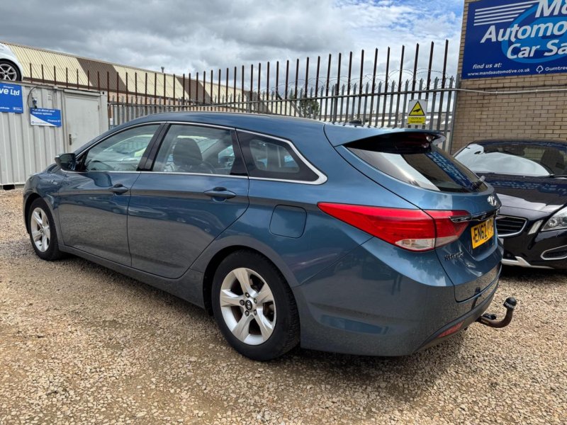 HYUNDAI I40