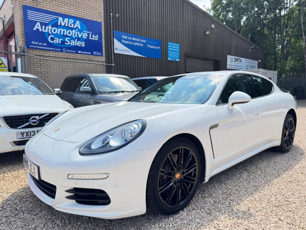 2015 Porsche Panamera